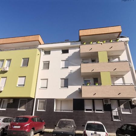 Mateja Apartment Novi Sad Exteriör bild
